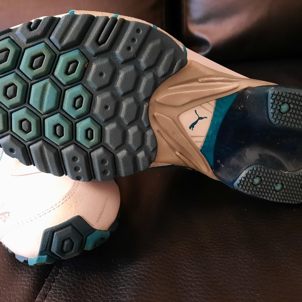 PUMA SNICKERS SHOES, 6,5 good condition  $45 - Picture 4 of 6